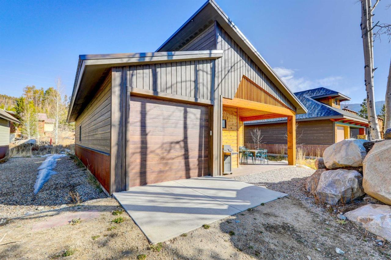 Modern Grand Lake Cabin With Fireplace And Deck! エクステリア 写真